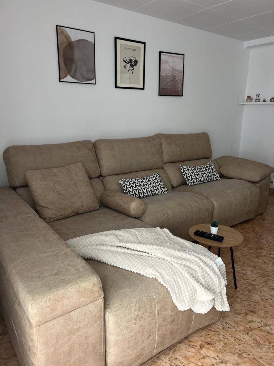 Piso Ideal Para Una Familia Ubicado Cerca Del Mar بلانيس المظهر الخارجي الصورة